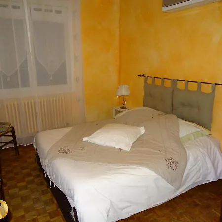 Casa de hóspedes Aqui Sian Ben 3*