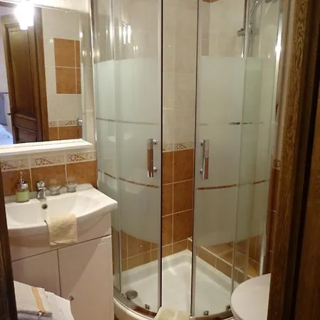 Aqui Sian Ben Πανσιόν